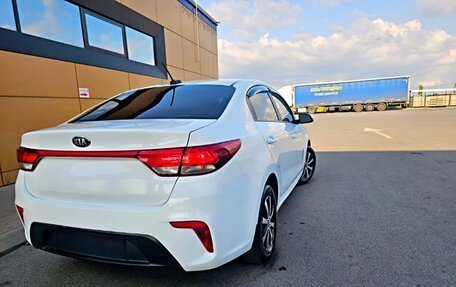 KIA Rio IV, 2019 год, 900 000 рублей, 15 фотография