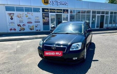 Toyota Avensis III рестайлинг, 2004 год, 850 000 рублей, 2 фотография