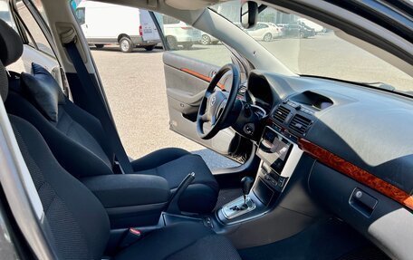 Toyota Avensis III рестайлинг, 2004 год, 850 000 рублей, 22 фотография