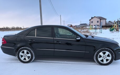 Mercedes-Benz E-Класс, 2003 год, 650 000 рублей, 4 фотография