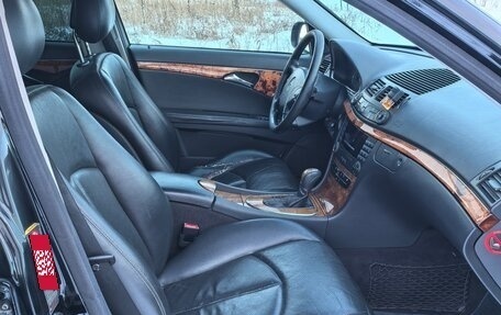 Mercedes-Benz E-Класс, 2003 год, 650 000 рублей, 11 фотография