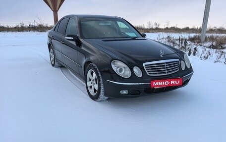 Mercedes-Benz E-Класс, 2003 год, 650 000 рублей, 3 фотография