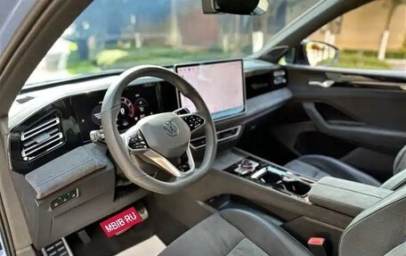 Volkswagen Tiguan, 2024 год, 4 835 998 рублей, 5 фотография