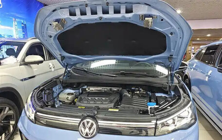 Volkswagen Tiguan, 2024 год, 4 835 998 рублей, 8 фотография