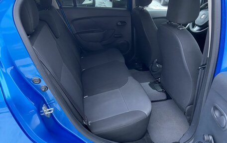 Renault Logan II, 2017 год, 663 000 рублей, 11 фотография