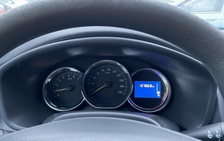 Renault Logan II, 2017 год, 663 000 рублей, 15 фотография