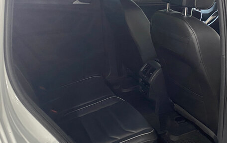 Volkswagen Tiguan II, 2021 год, 2 950 000 рублей, 11 фотография