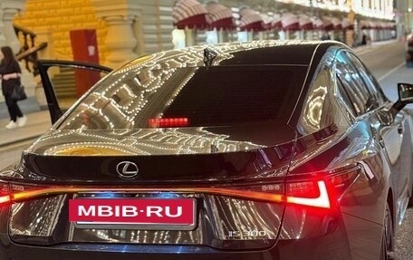 Lexus IS III, 2021 год, 3 999 000 рублей, 3 фотография