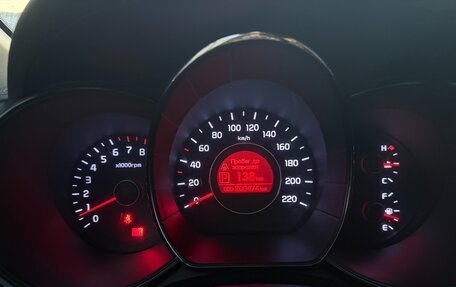 KIA Rio III рестайлинг, 2013 год, 880 000 рублей, 9 фотография