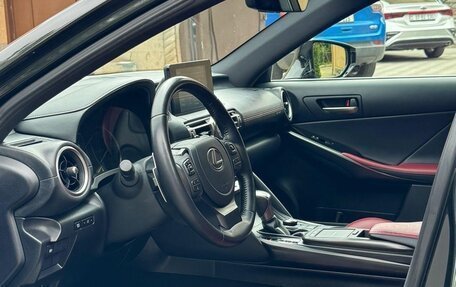 Lexus IS III, 2021 год, 3 999 000 рублей, 6 фотография