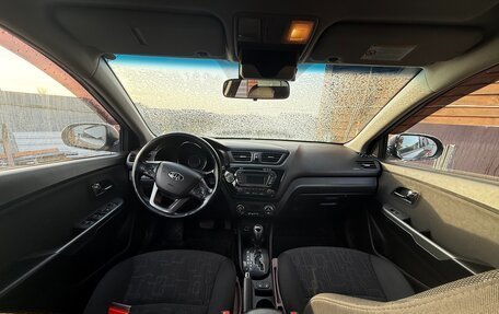 KIA Rio III рестайлинг, 2013 год, 880 000 рублей, 6 фотография