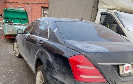 Mercedes-Benz S-Класс, 2012 год, 1 000 000 рублей, 2 фотография