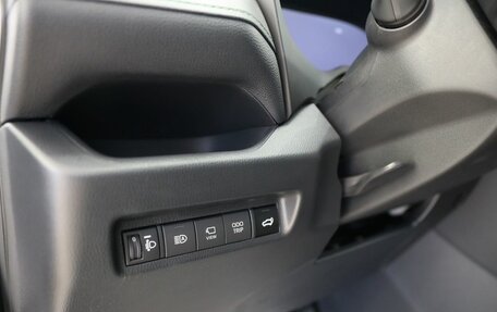 Toyota RAV4, 2025 год, 4 450 000 рублей, 13 фотография