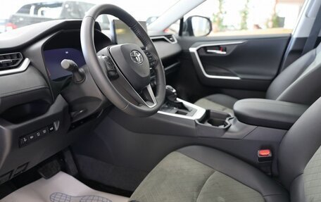 Toyota RAV4, 2025 год, 4 450 000 рублей, 14 фотография