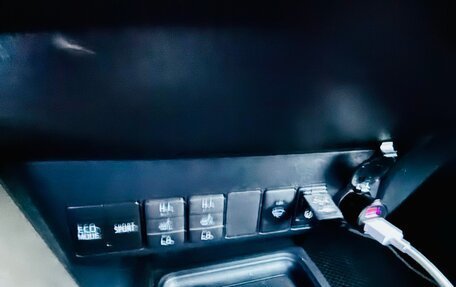 Toyota RAV4, 2013 год, 1 680 000 рублей, 9 фотография