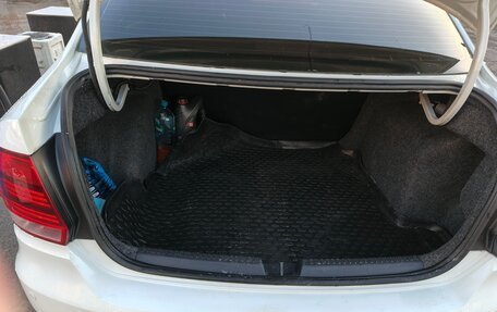 Volkswagen Polo VI (EU Market), 2017 год, 1 100 000 рублей, 6 фотография