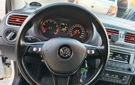 Volkswagen Polo VI (EU Market), 2017 год, 1 100 000 рублей, 11 фотография