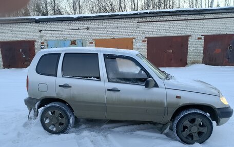 Chevrolet Niva I рестайлинг, 2003 год, 220 000 рублей, 3 фотография