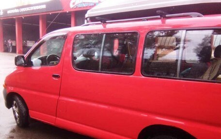 Toyota HiAce, 2000 год, 650 000 рублей, 4 фотография