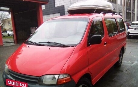 Toyota HiAce, 2000 год, 650 000 рублей, 17 фотография