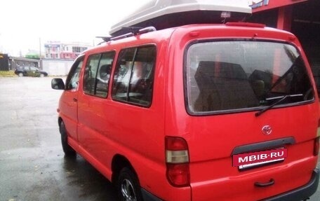 Toyota HiAce, 2000 год, 650 000 рублей, 19 фотография