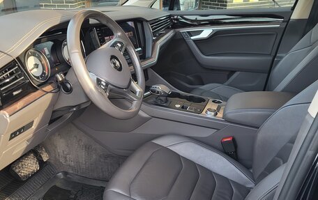 Volkswagen Touareg III, 2019 год, 5 000 000 рублей, 8 фотография