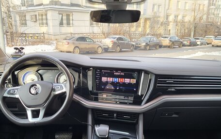 Volkswagen Touareg III, 2019 год, 5 000 000 рублей, 12 фотография