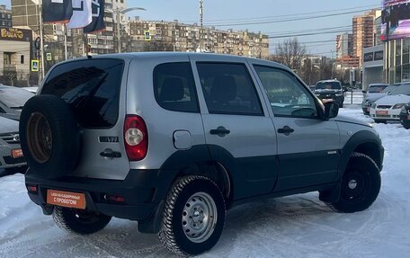 Chevrolet Niva I рестайлинг, 2017 год, 500 000 рублей, 5 фотография