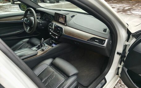 BMW 5 серия, 2018 год, 3 200 000 рублей, 5 фотография