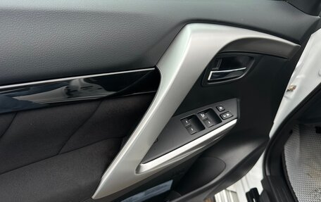 Mitsubishi Pajero Sport III рестайлинг, 2021 год, 3 400 000 рублей, 6 фотография