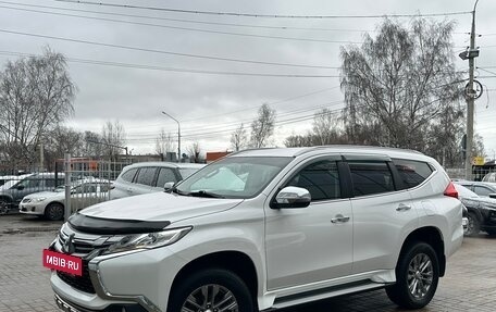 Mitsubishi Pajero Sport III рестайлинг, 2021 год, 3 400 000 рублей, 2 фотография