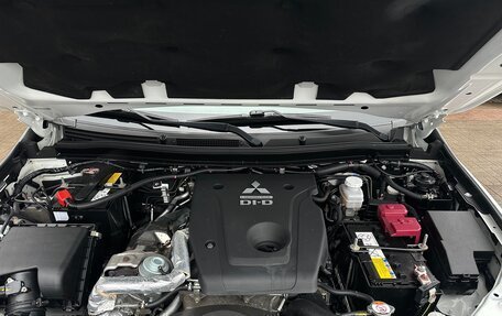 Mitsubishi Pajero Sport III рестайлинг, 2021 год, 3 400 000 рублей, 19 фотография