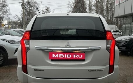 Mitsubishi Pajero Sport III рестайлинг, 2021 год, 3 400 000 рублей, 16 фотография
