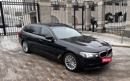 BMW 5 серия, 2017 год, 2 990 000 рублей, 29 фотография
