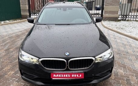 BMW 5 серия, 2017 год, 2 990 000 рублей, 31 фотография