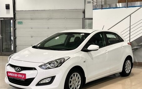 Hyundai i30 II рестайлинг, 2014 год, 1 099 900 рублей, 3 фотография