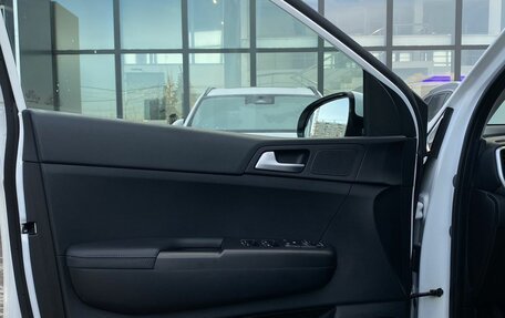 KIA Sportage IV рестайлинг, 2020 год, 2 579 000 рублей, 21 фотография