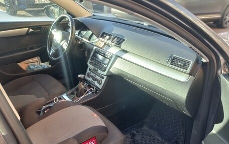 Volkswagen Passat B7, 2011 год, 850 000 рублей, 2 фотография