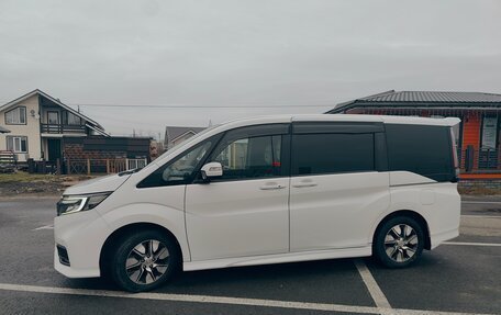 Honda Stepwgn IV, 2017 год, 2 440 000 рублей, 1 фотография