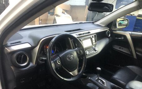 Toyota RAV4, 2013 год, 1 800 000 рублей, 10 фотография