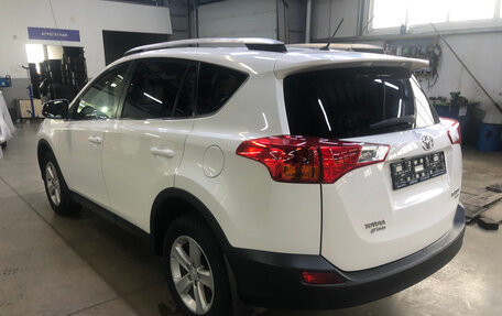 Toyota RAV4, 2013 год, 1 800 000 рублей, 3 фотография