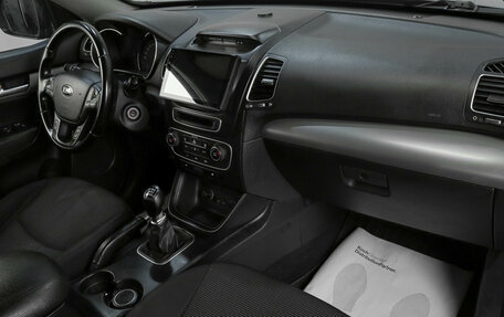 KIA Sorento II рестайлинг, 2013 год, 1 499 000 рублей, 19 фотография