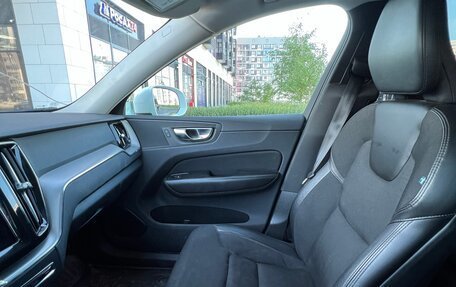 Volvo XC60 II, 2018 год, 2 490 000 рублей, 10 фотография