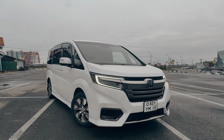 Honda Stepwgn IV, 2017 год, 2 440 000 рублей, 4 фотография