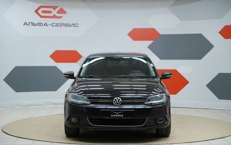 Volkswagen Jetta VI, 2013 год, 930 000 рублей, 2 фотография