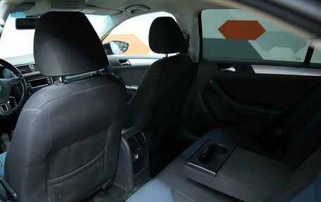 Volkswagen Jetta VI, 2013 год, 930 000 рублей, 11 фотография