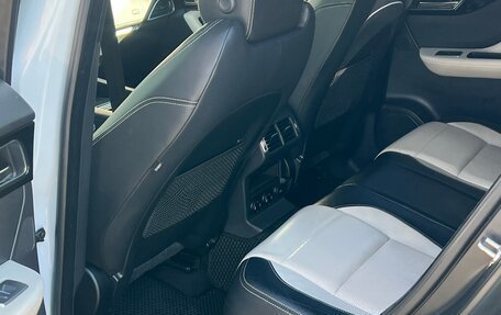 Jaguar F-Pace, 2017 год, 2 750 000 рублей, 9 фотография