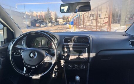 Volkswagen Polo VI (EU Market), 2017 год, 1 115 000 рублей, 2 фотография