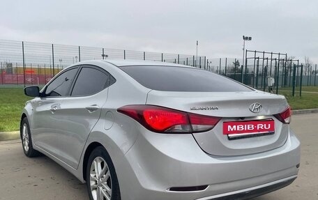 Hyundai Elantra V, 2015 год, 645 000 рублей, 3 фотография