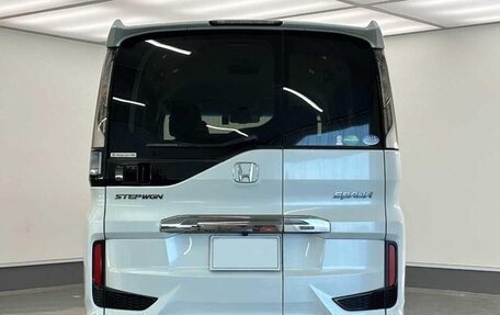 Honda Stepwgn IV, 2019 год, 1 870 000 рублей, 9 фотография